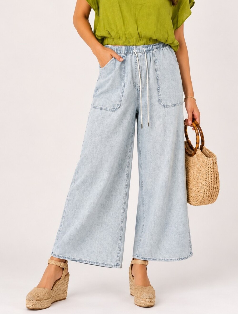 🆕️ MICHAEL Michael Kors Wide Leg High Rise Pull On Jeans Light Sunbleach Wash